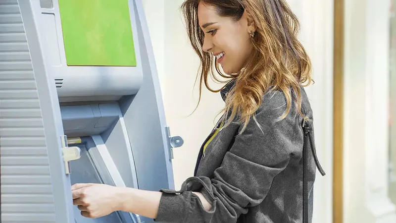 How to Dodge ATM Fees and Foreign Transaction Charges When Travelling Abroad